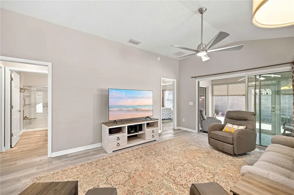 1186 TRAPPERS COURT The Villages, FL 32163