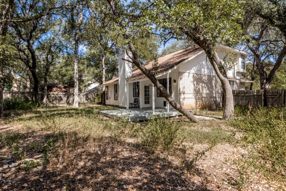 8001 Boneta Trail Austin, TX 78729