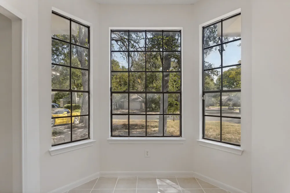 8001 Boneta Trail Austin, TX 78729