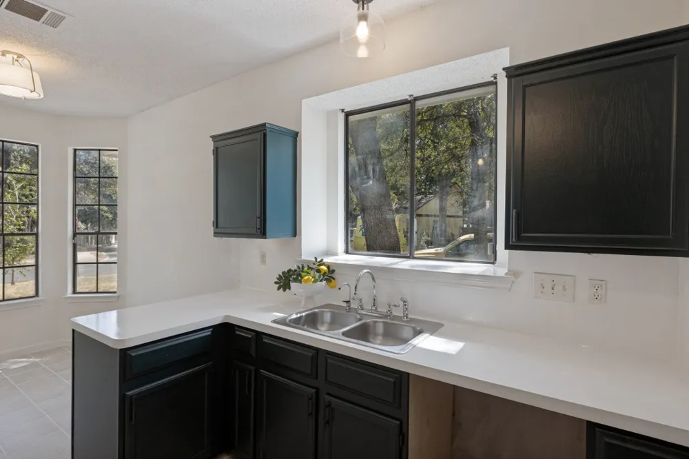 8001 Boneta Trail Austin, TX 78729