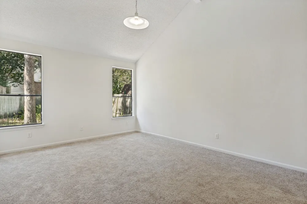 8001 Boneta Trail Austin, TX 78729