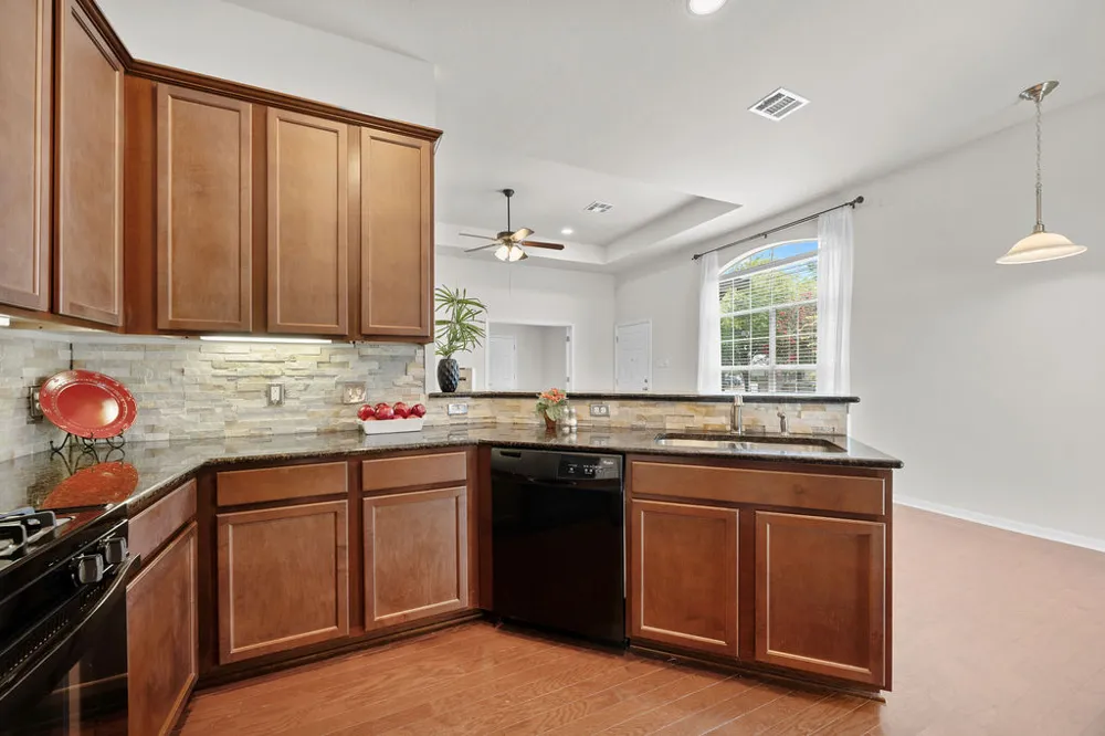1900 Little Elm Trail #36 Cedar Park, TX 78613