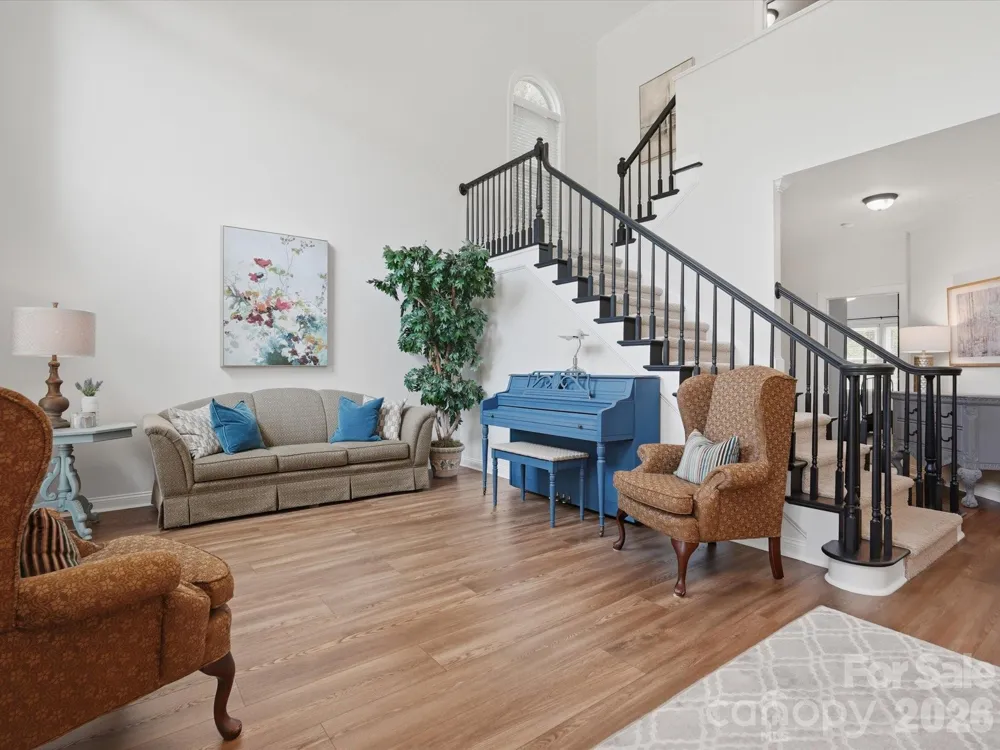 3427 Twelve Oaks Place Charlotte, NC 28270