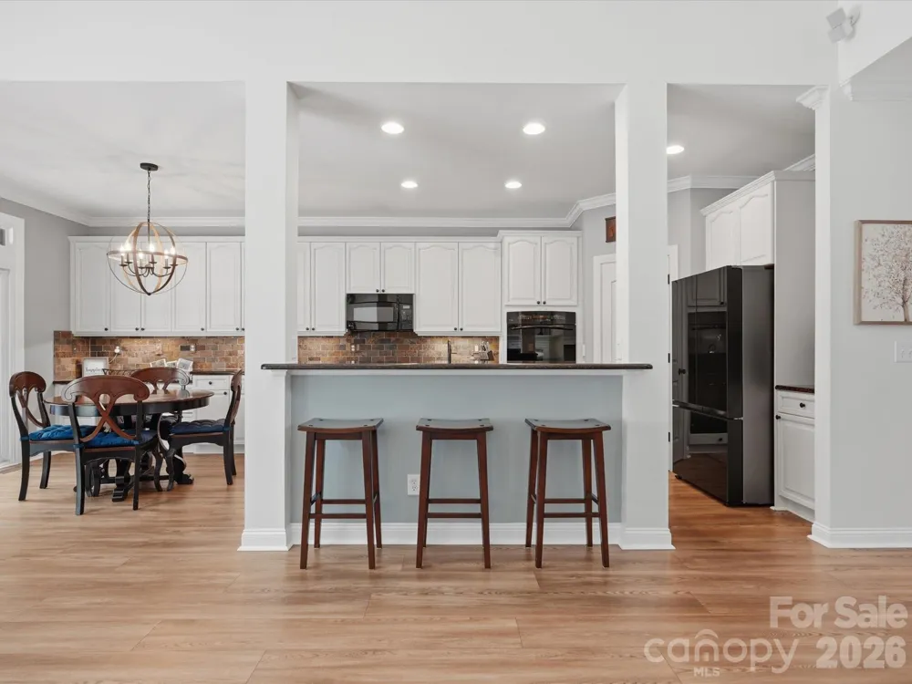 3427 Twelve Oaks Place Charlotte, NC 28270