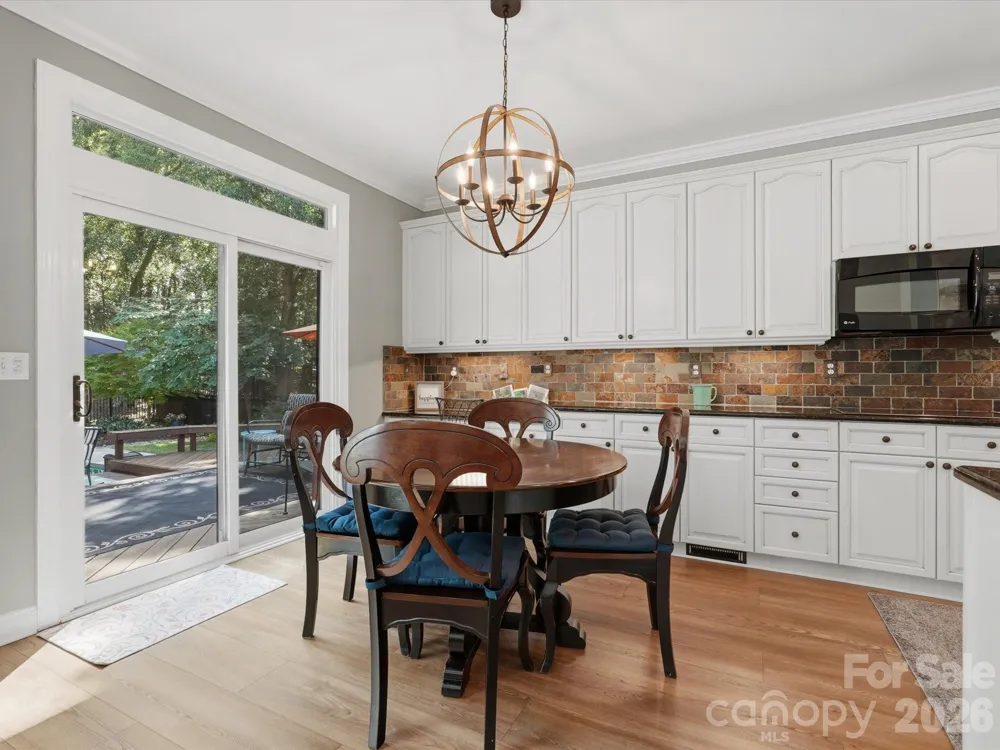3427 Twelve Oaks Place Charlotte, NC 28270