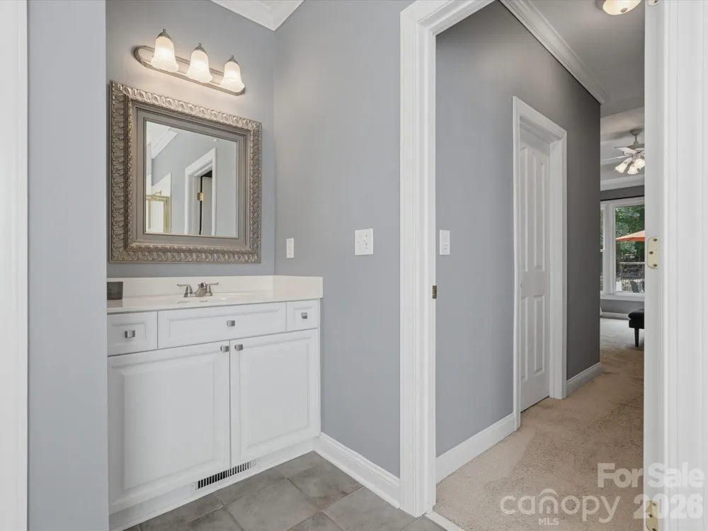 3427 Twelve Oaks Place Charlotte, NC 28270