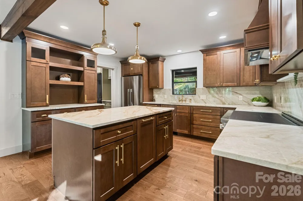 40 Boulder Lane Hendersonville, NC 28792