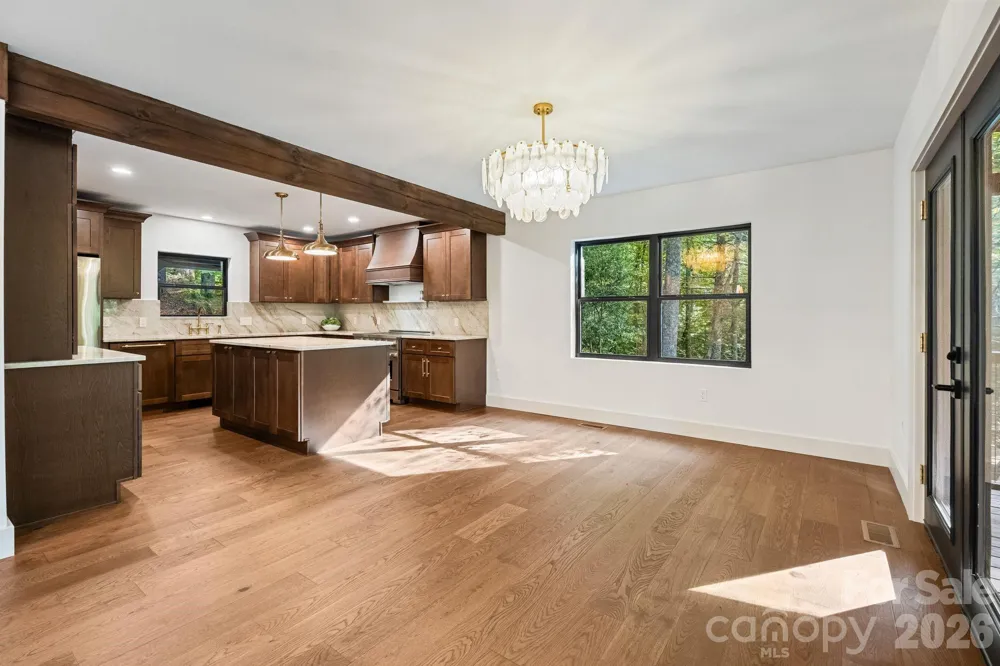 40 Boulder Lane Hendersonville, NC 28792