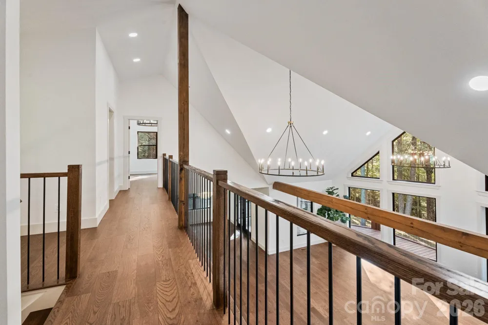40 Boulder Lane Hendersonville, NC 28792