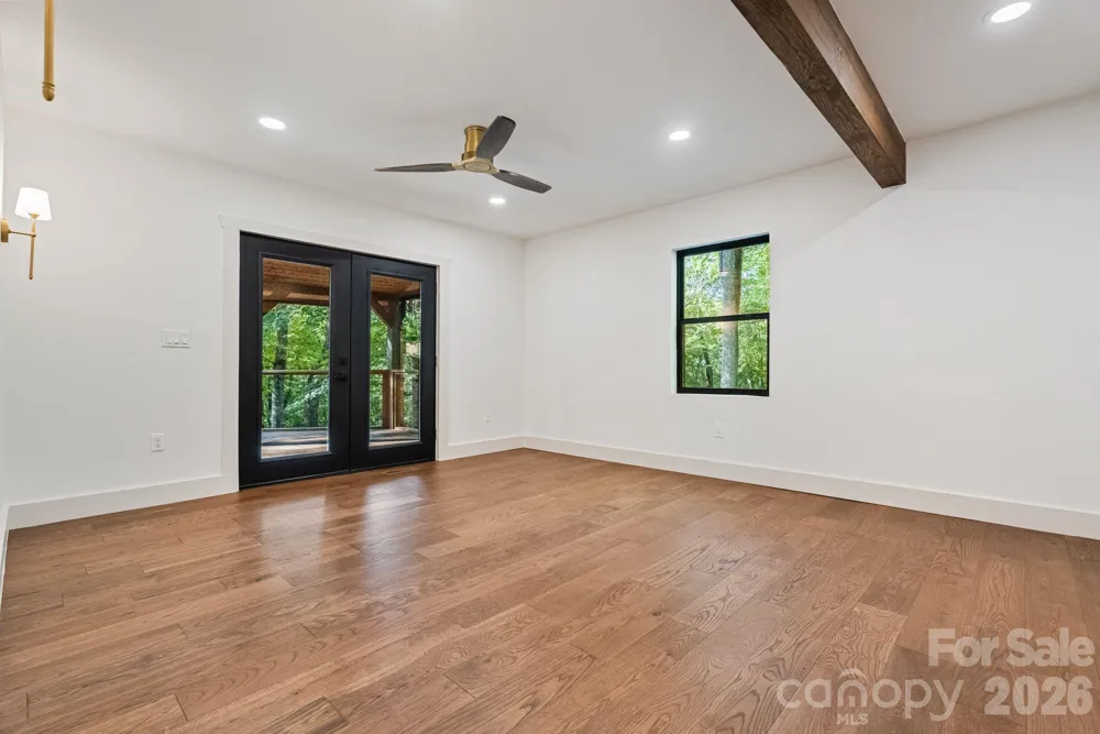 40 Boulder Lane Hendersonville, NC 28792