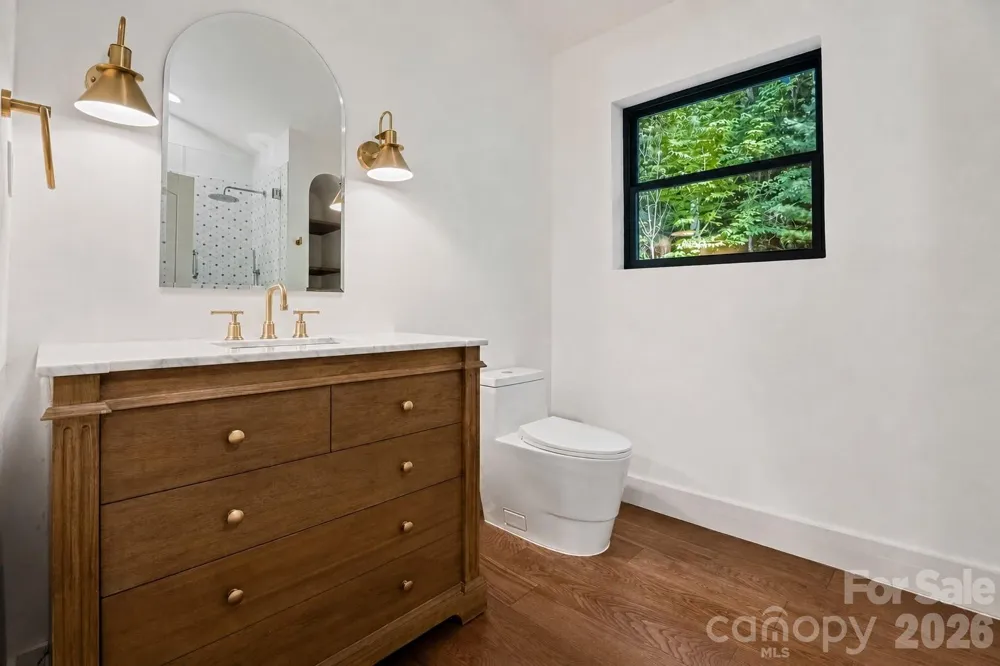 40 Boulder Lane Hendersonville, NC 28792