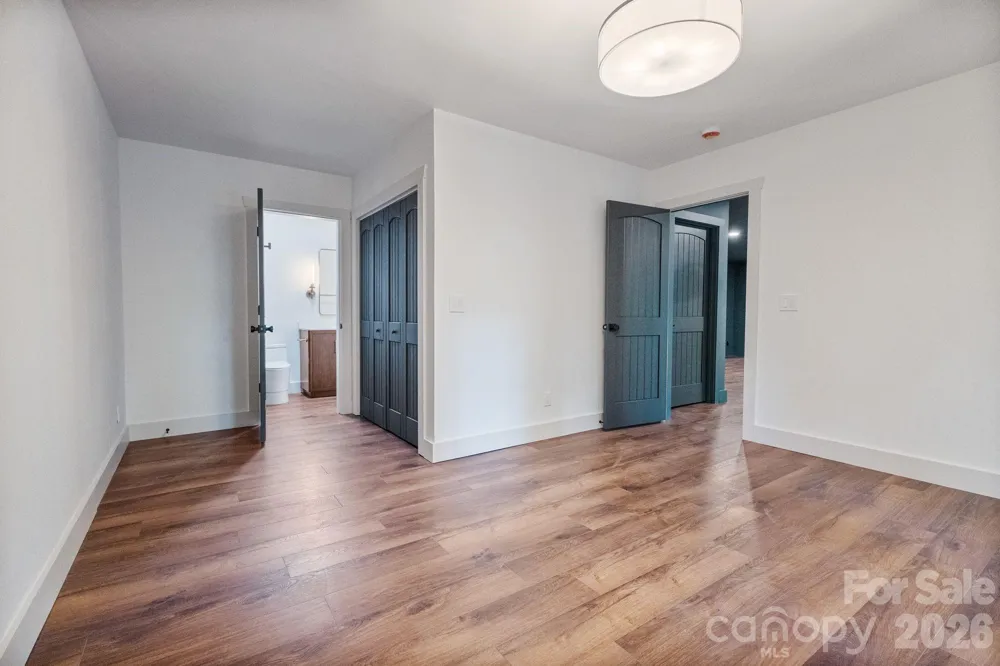 40 Boulder Lane Hendersonville, NC 28792