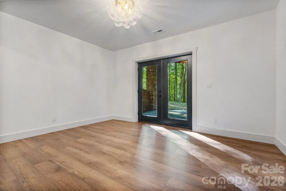 40 Boulder Lane Hendersonville, NC 28792