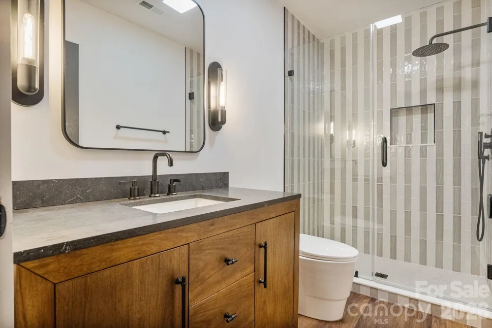 40 Boulder Lane Hendersonville, NC 28792