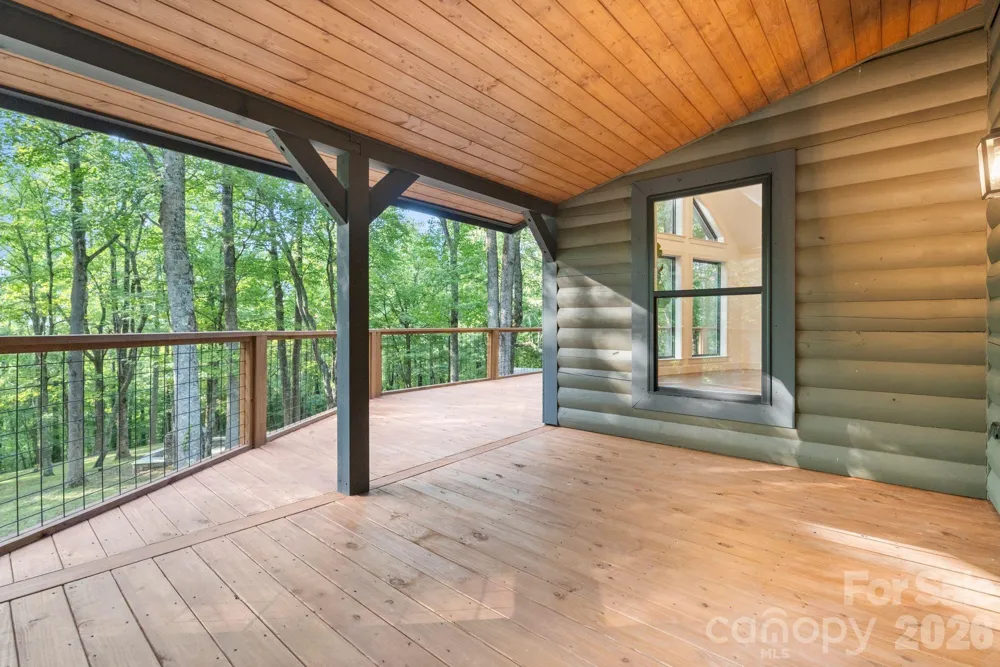 40 Boulder Lane Hendersonville, NC 28792