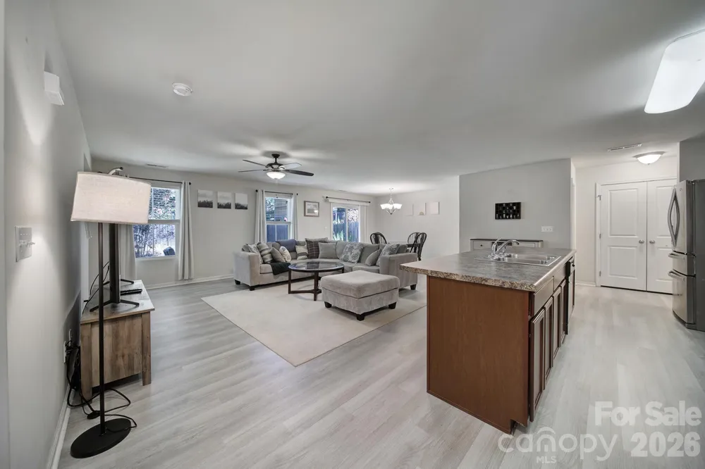 1611 Hooper Court Charlotte, NC 28212
