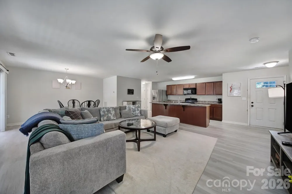 1611 Hooper Court Charlotte, NC 28212
