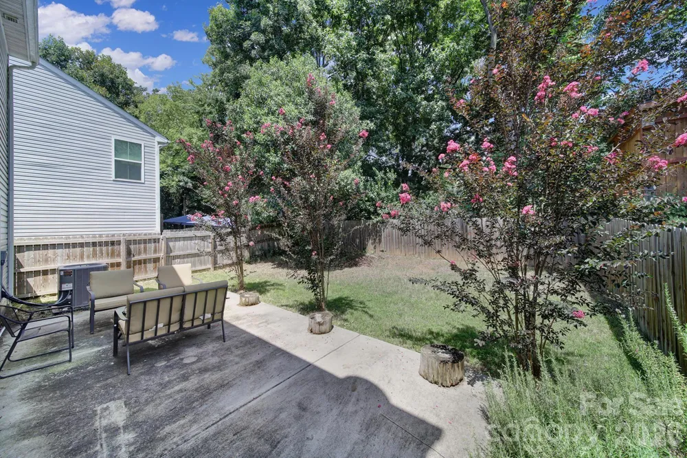 1611 Hooper Court Charlotte, NC 28212