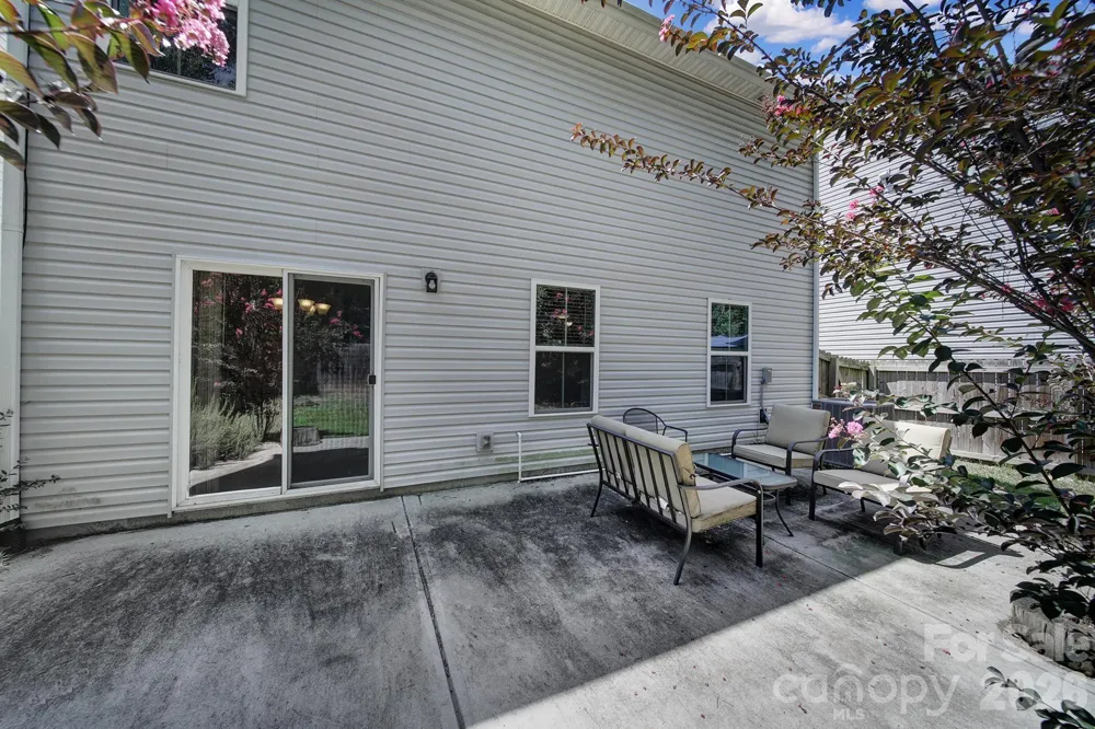1611 Hooper Court Charlotte, NC 28212