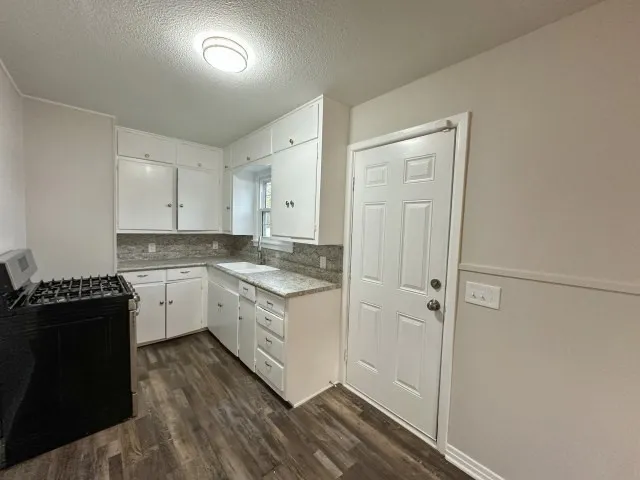 12 Houston Road Tulia, TX 79088