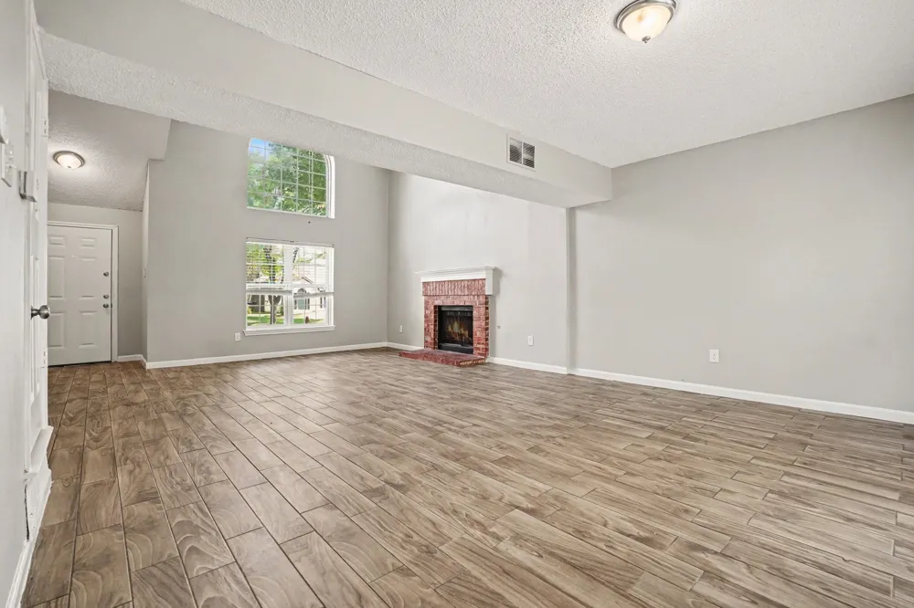 307 Hopewell Street Grand Prairie, TX 75052