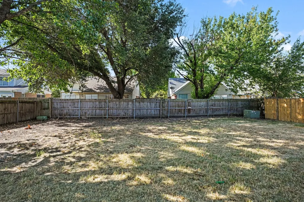 307 Hopewell Street Grand Prairie, TX 75052