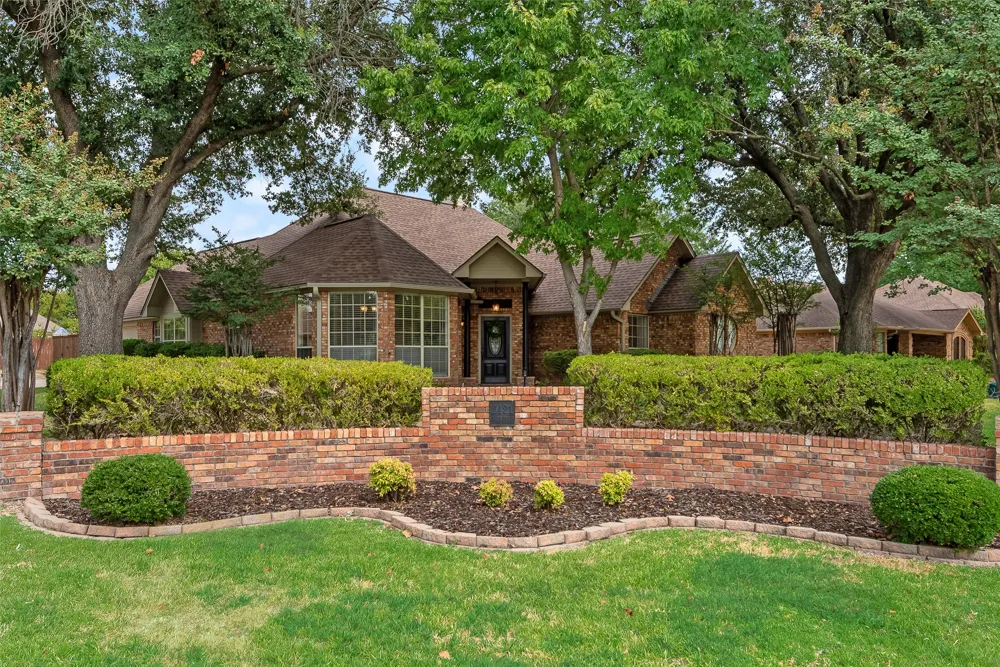 2421 E Windsor Drive Denton, TX 76209