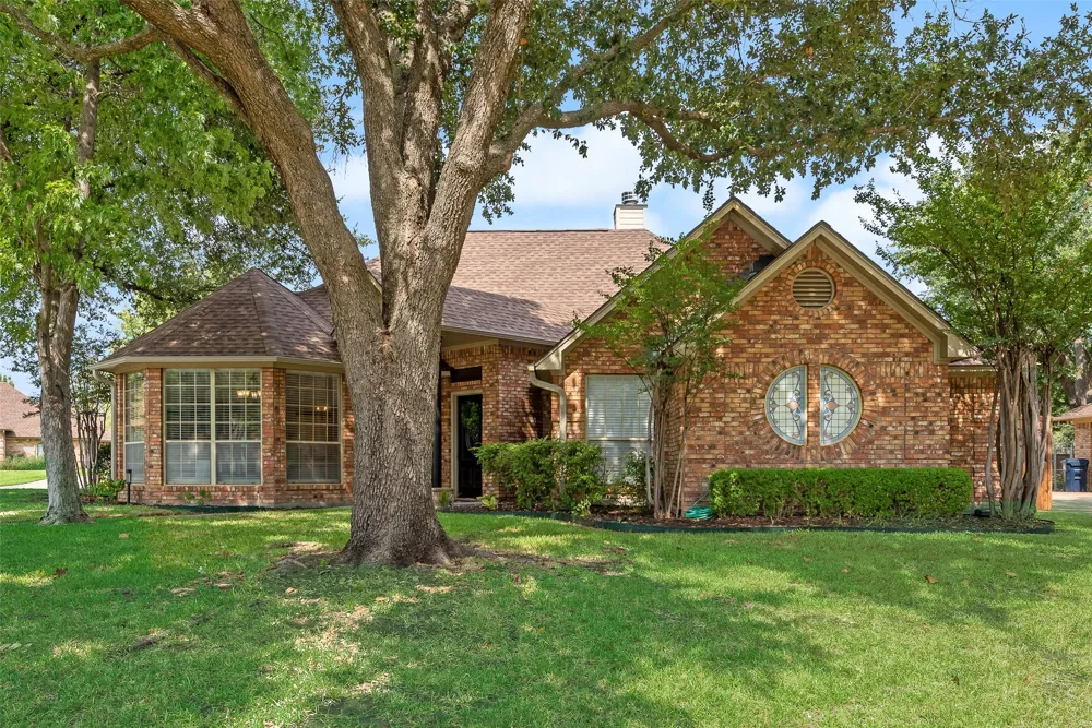2421 E Windsor Drive Denton, TX 76209