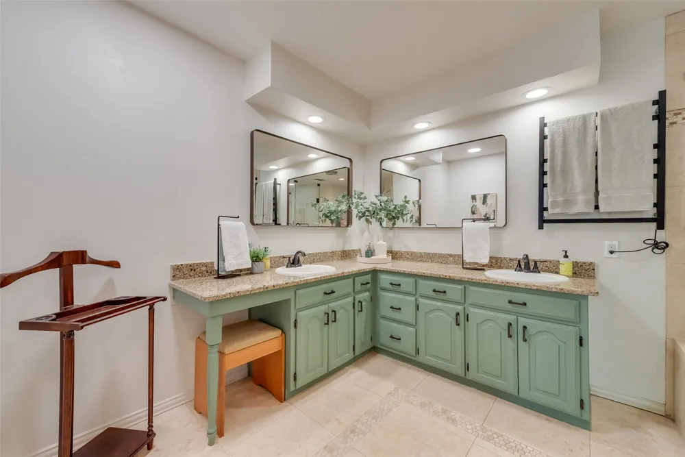 2421 E Windsor Drive Denton, TX 76209