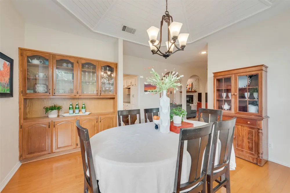 2421 E Windsor Drive Denton, TX 76209