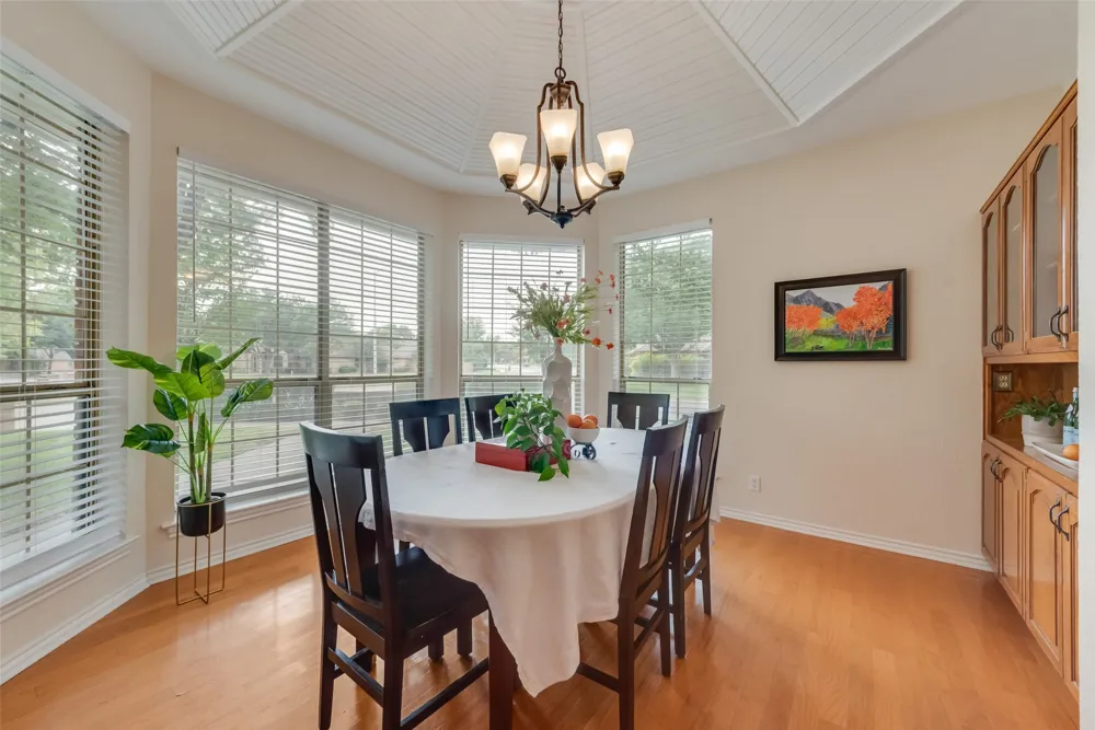 2421 E Windsor Drive Denton, TX 76209