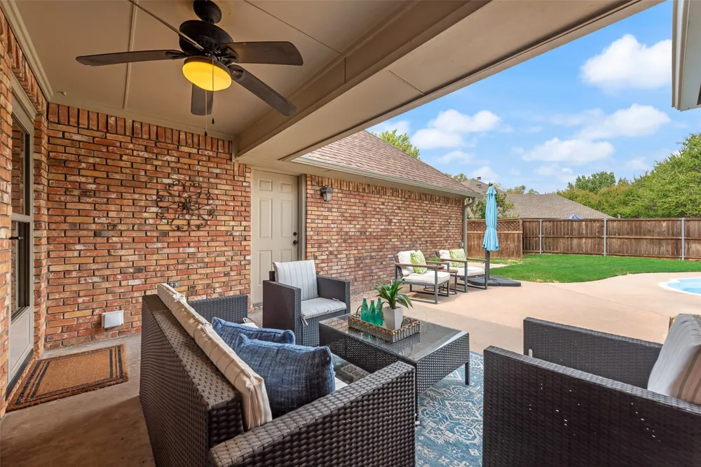 2421 E Windsor Drive Denton, TX 76209