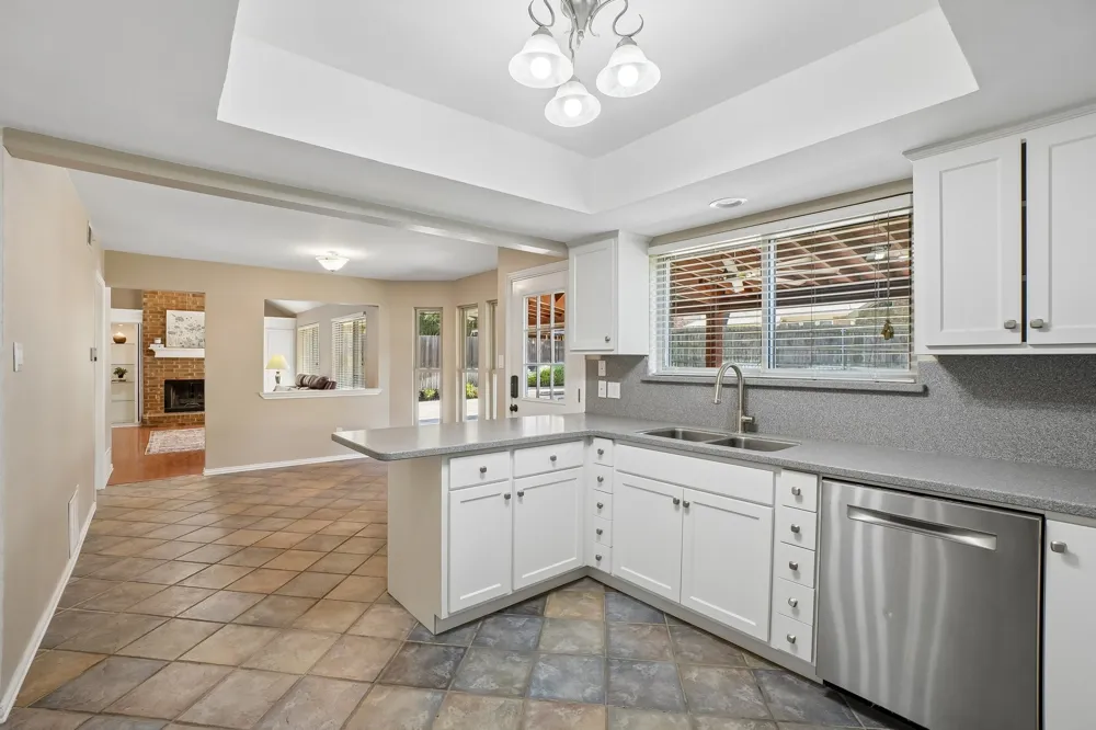3231 Summerfield Drive Grapevine, TX 76051