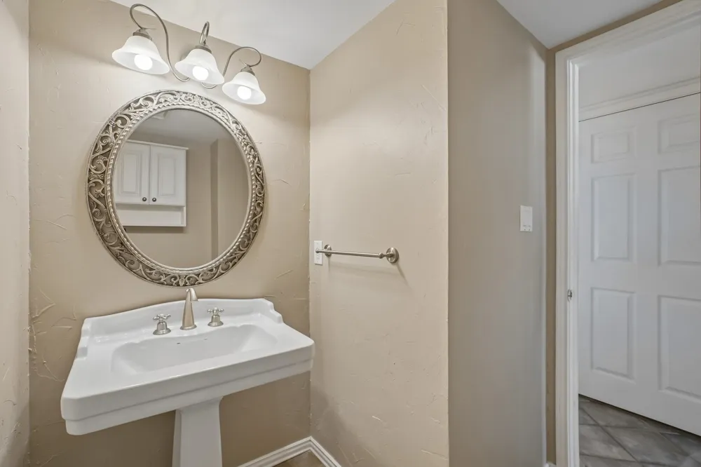 3231 Summerfield Drive Grapevine, TX 76051
