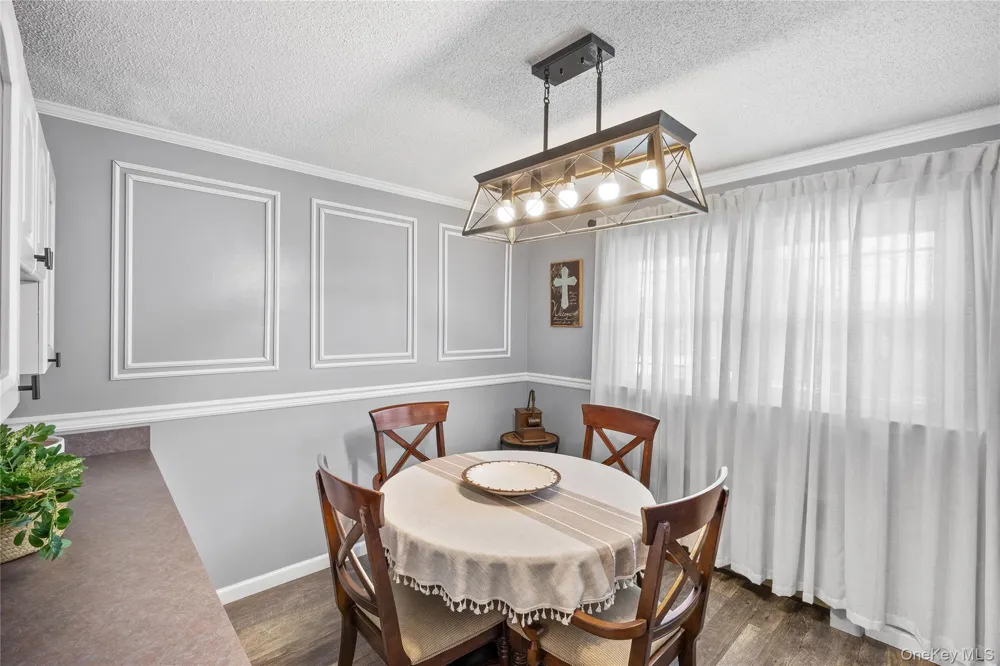 1430 12th Street West Babylon, NY 11704