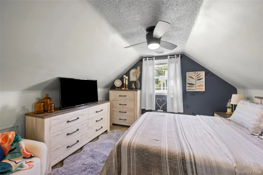 1430 12th Street West Babylon, NY 11704