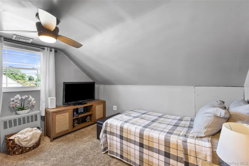 1430 12th Street West Babylon, NY 11704