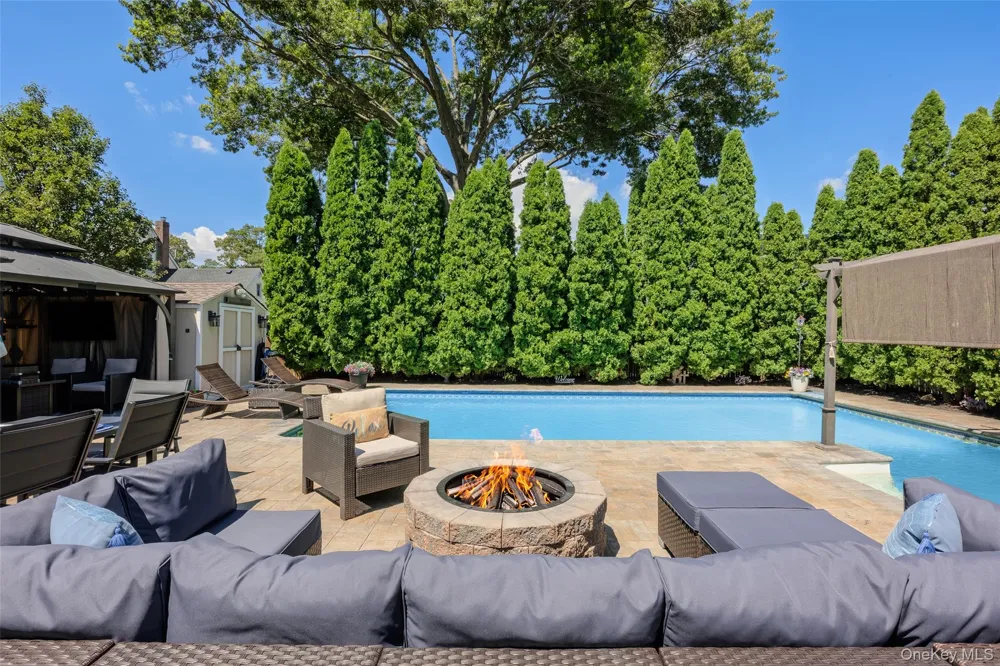 1430 12th Street West Babylon, NY 11704