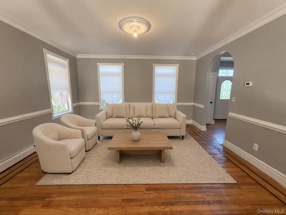 8 Brian Court Salisbury Mills, NY 12577