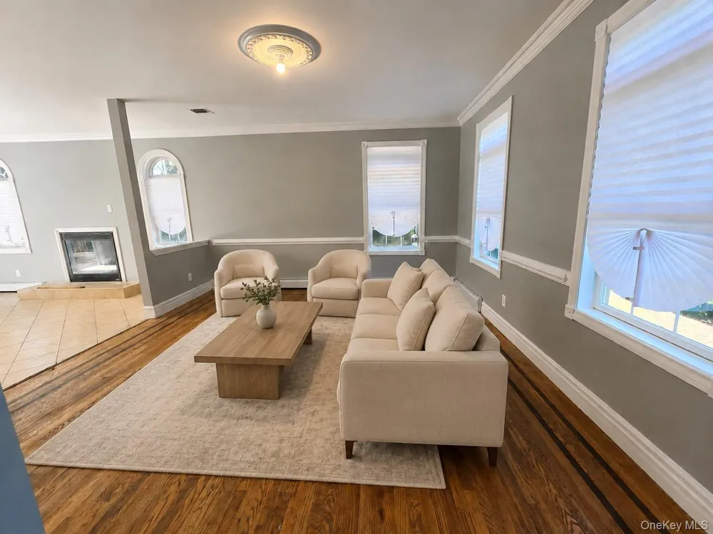 8 Brian Court Salisbury Mills, NY 12577