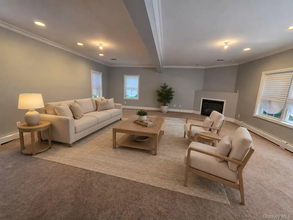8 Brian Court Salisbury Mills, NY 12577