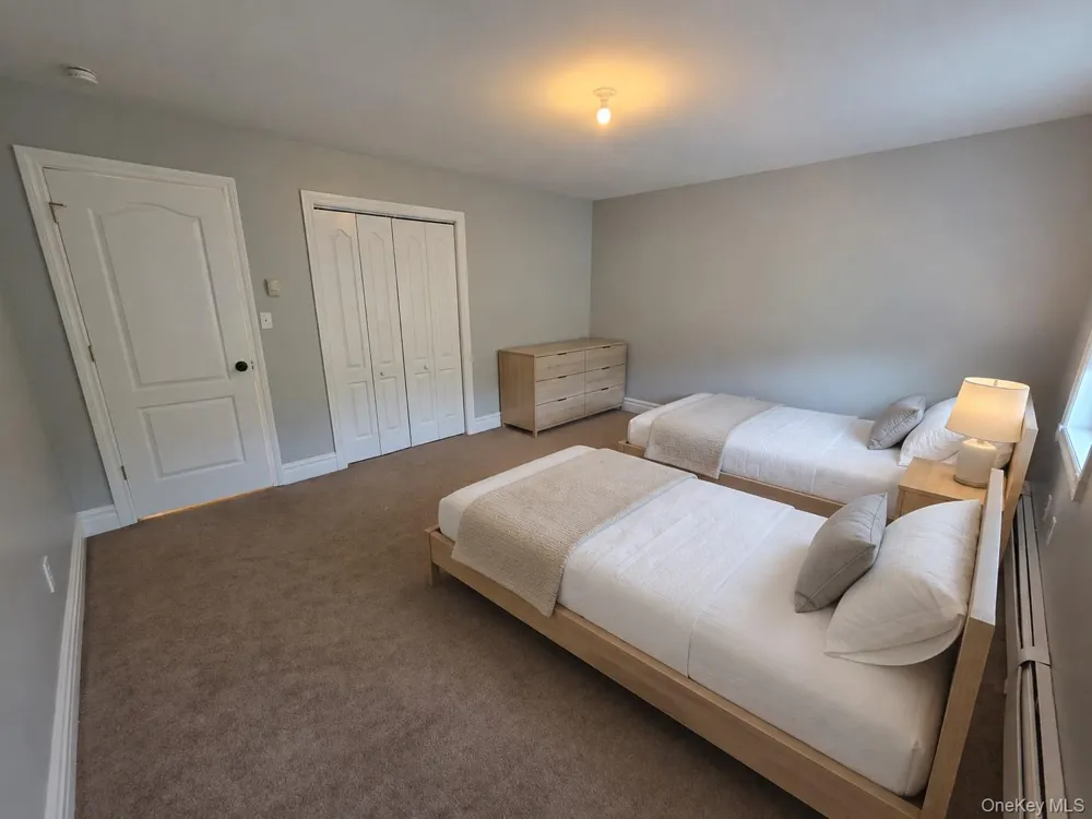 8 Brian Court Salisbury Mills, NY 12577