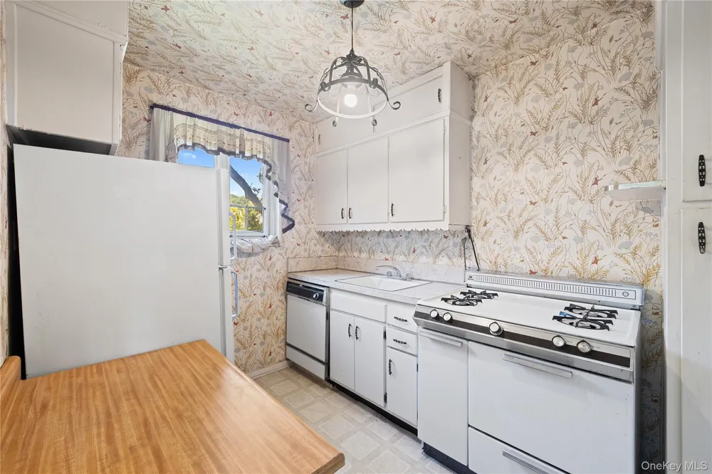 227-23 Hillside Avenue #Lower Queens Village, NY 11427