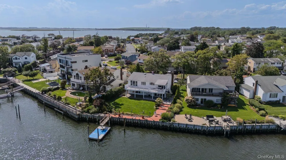3529 Daniel Crescent Baldwin Harbor, NY 11510