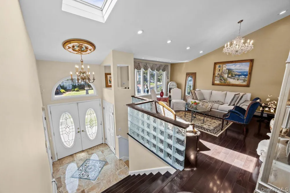 3529 Daniel Crescent Baldwin Harbor, NY 11510