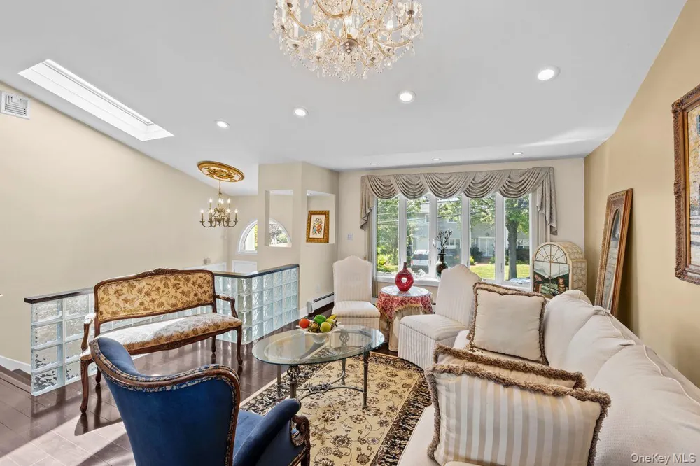 3529 Daniel Crescent Baldwin Harbor, NY 11510