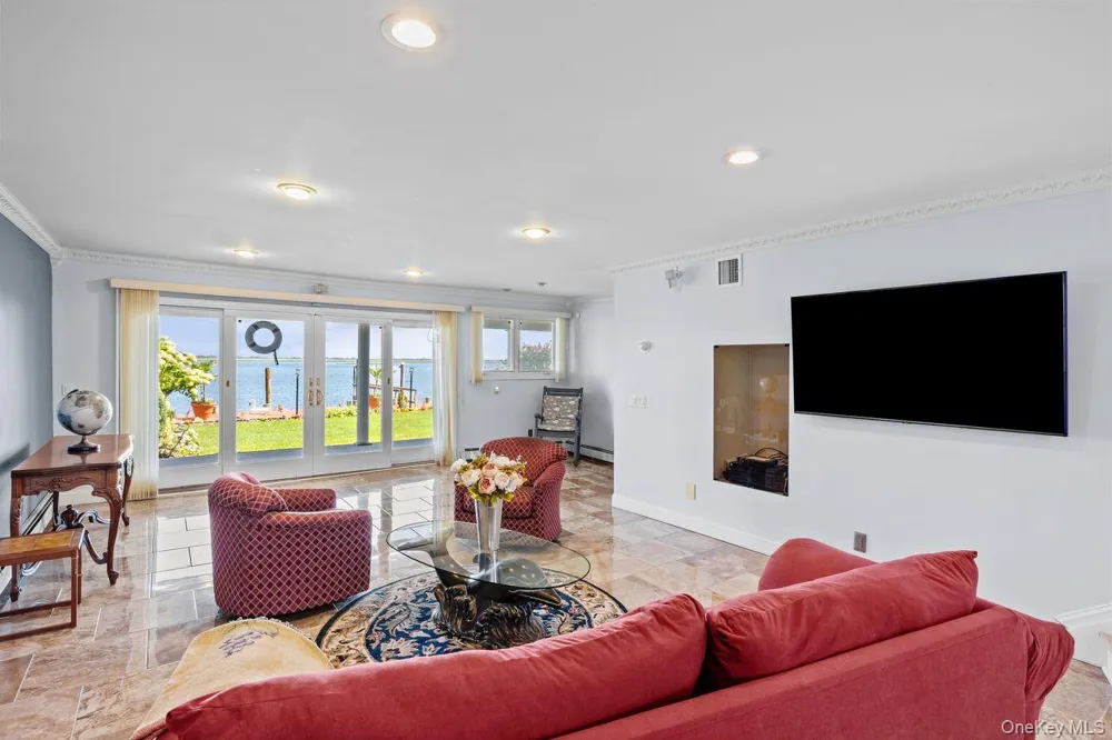 3529 Daniel Crescent Baldwin Harbor, NY 11510