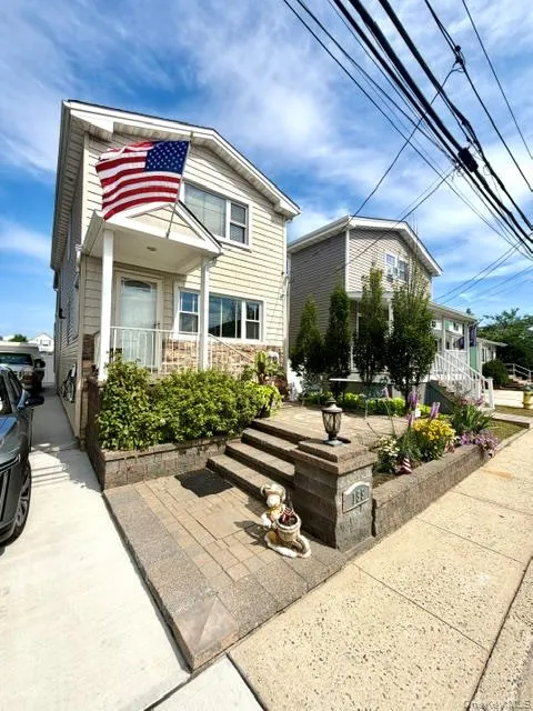 159 Sportsmans Avenue Freeport, NY 11520