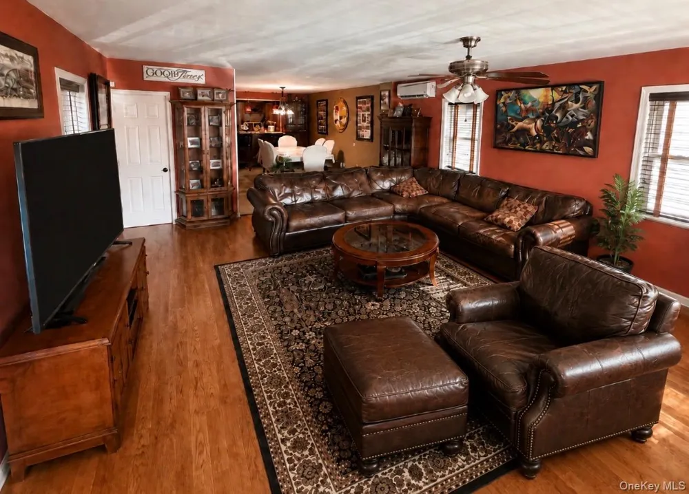 159 Sportsmans Avenue Freeport, NY 11520