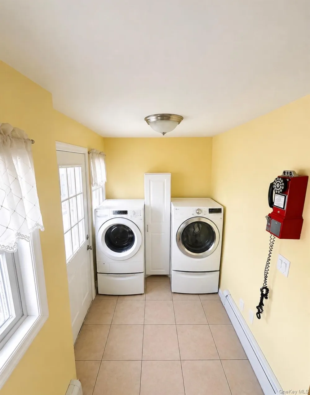 159 Sportsmans Avenue Freeport, NY 11520